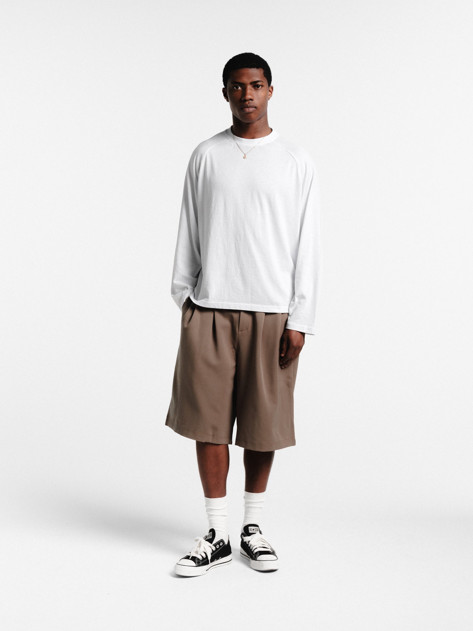 PLEATED SHORT - BROWN