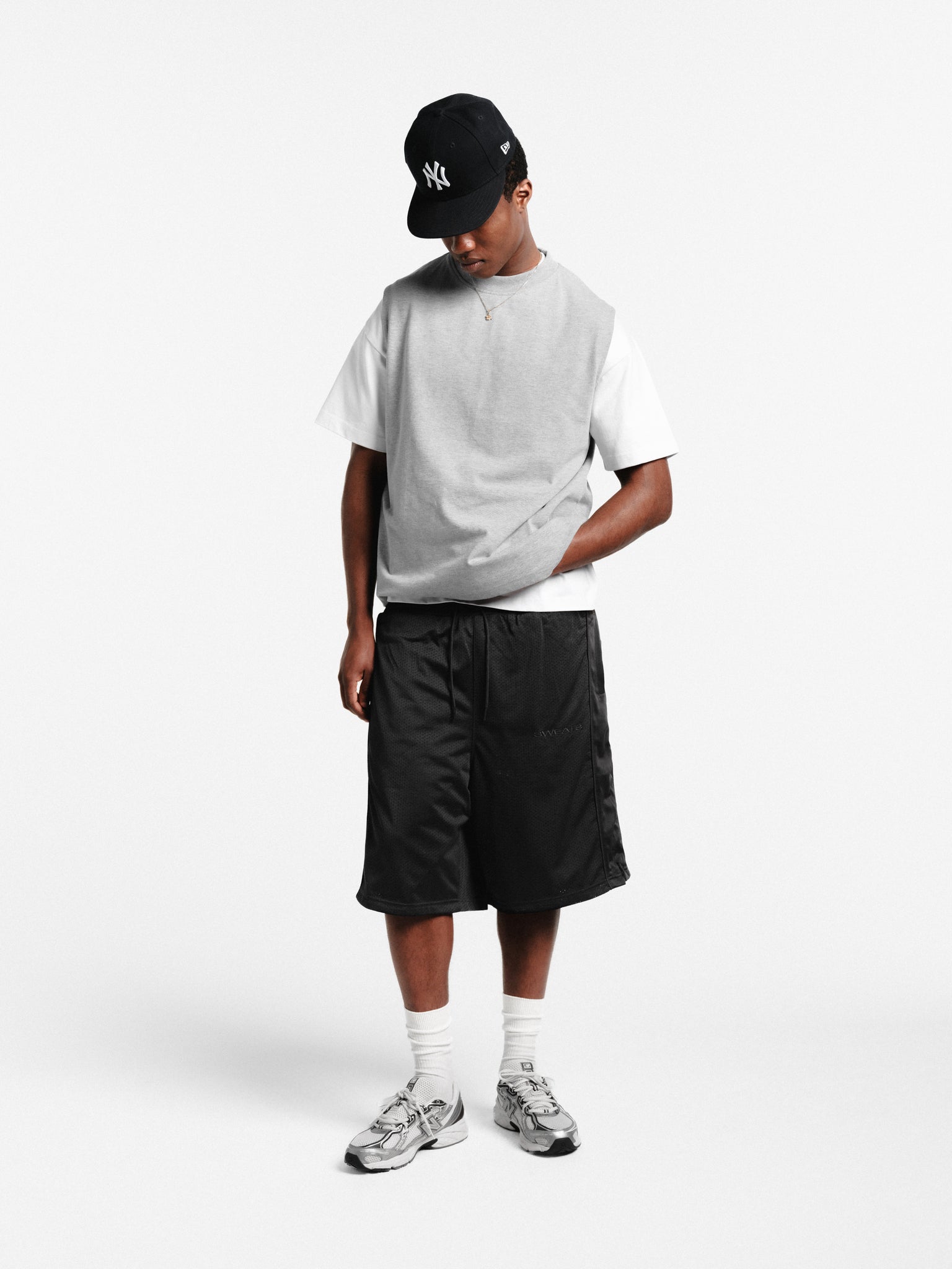 MESH SHORT - BLACK