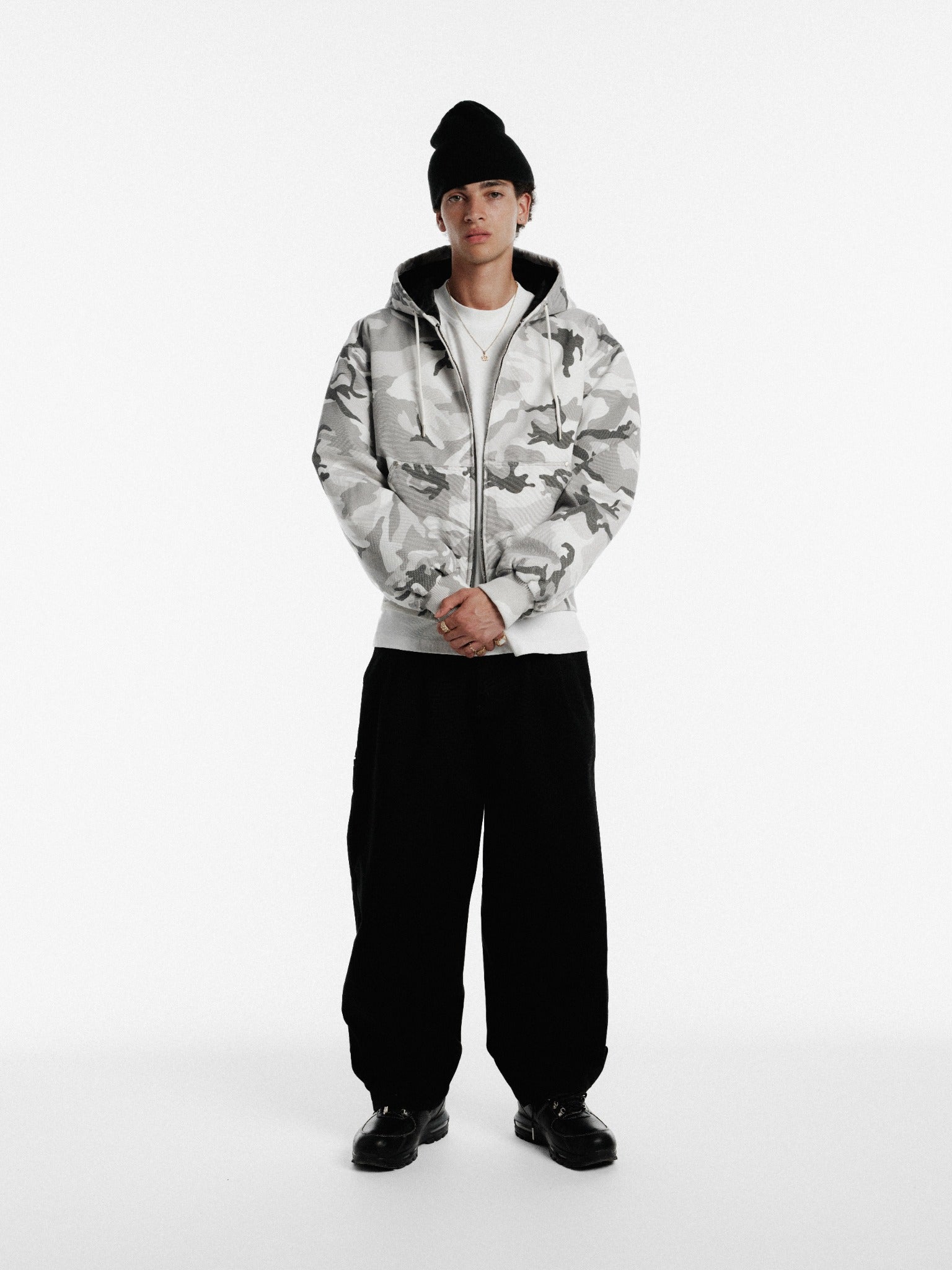Sweats UK snow camo workwear hoodie with front pockets and adjustable drawstrings, suitable for outdoor winter tasks