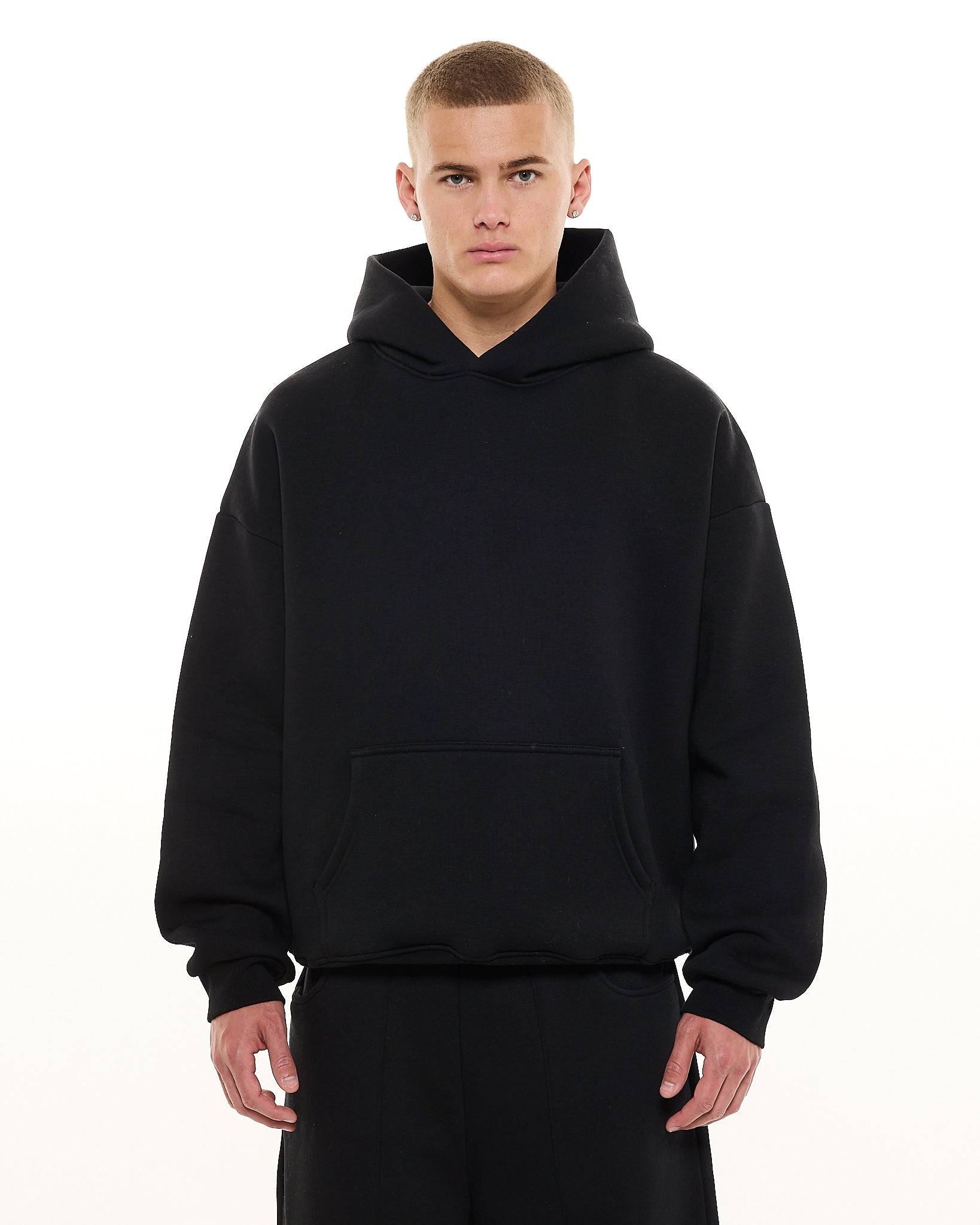 COZY HOODIE - BLACK
